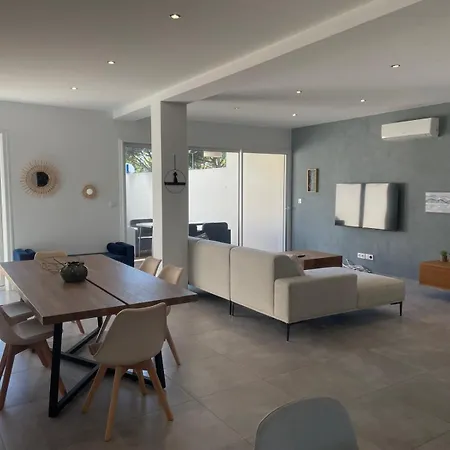 Design Cap Dagde Piscine Et