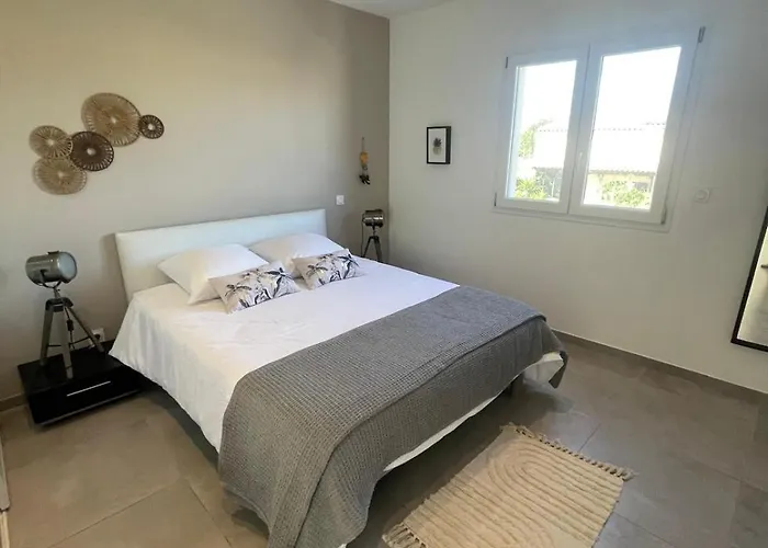 Design Cap Dagde Piscine Et