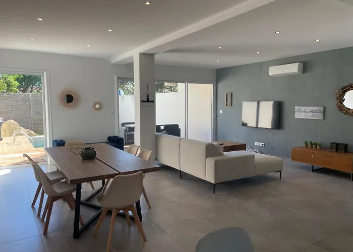 Design Cap Dagde Piscine Et